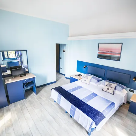 Hotel Byron 3*